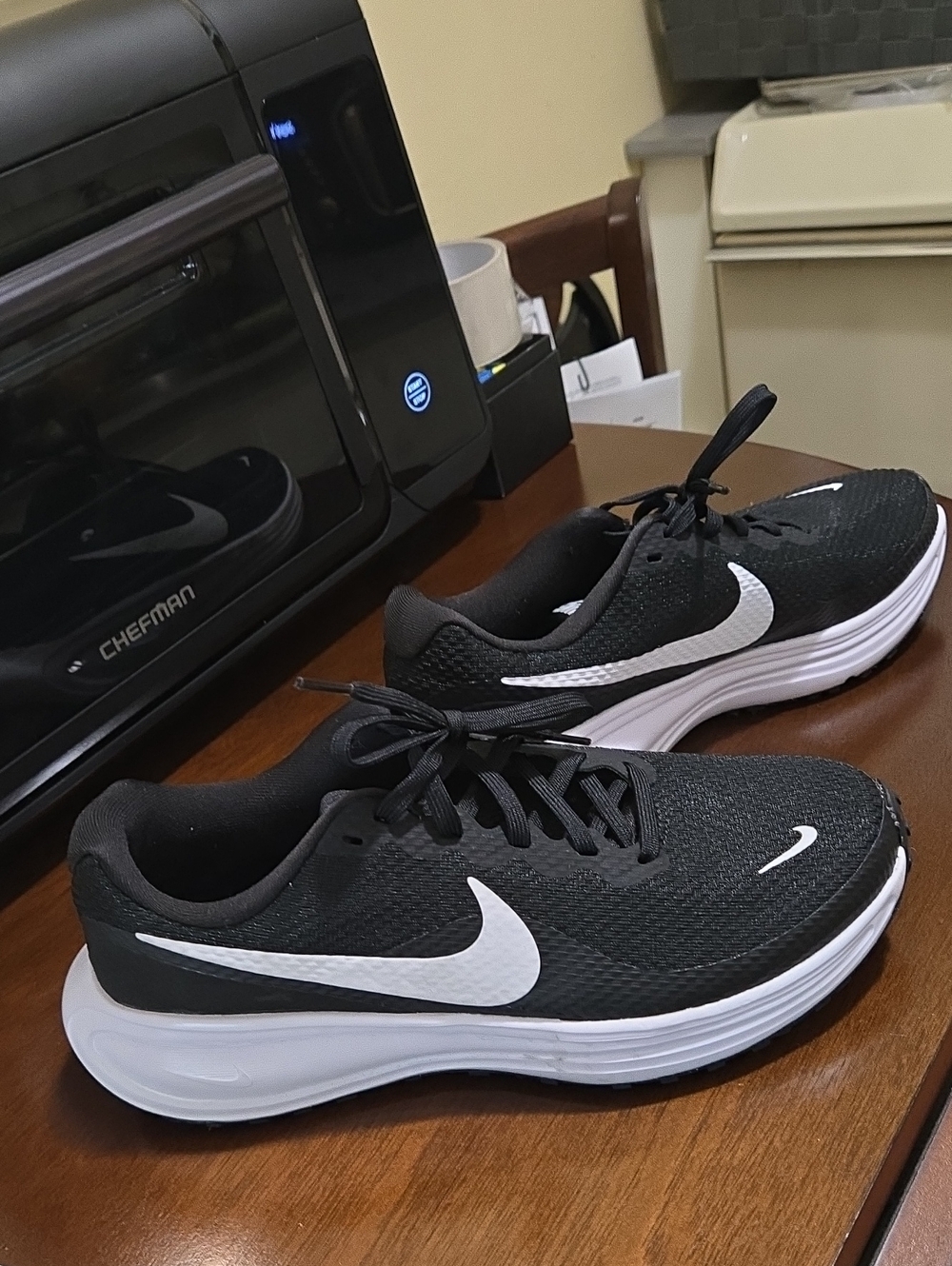Nike Woman’s Black and White Athletic Running Shoes